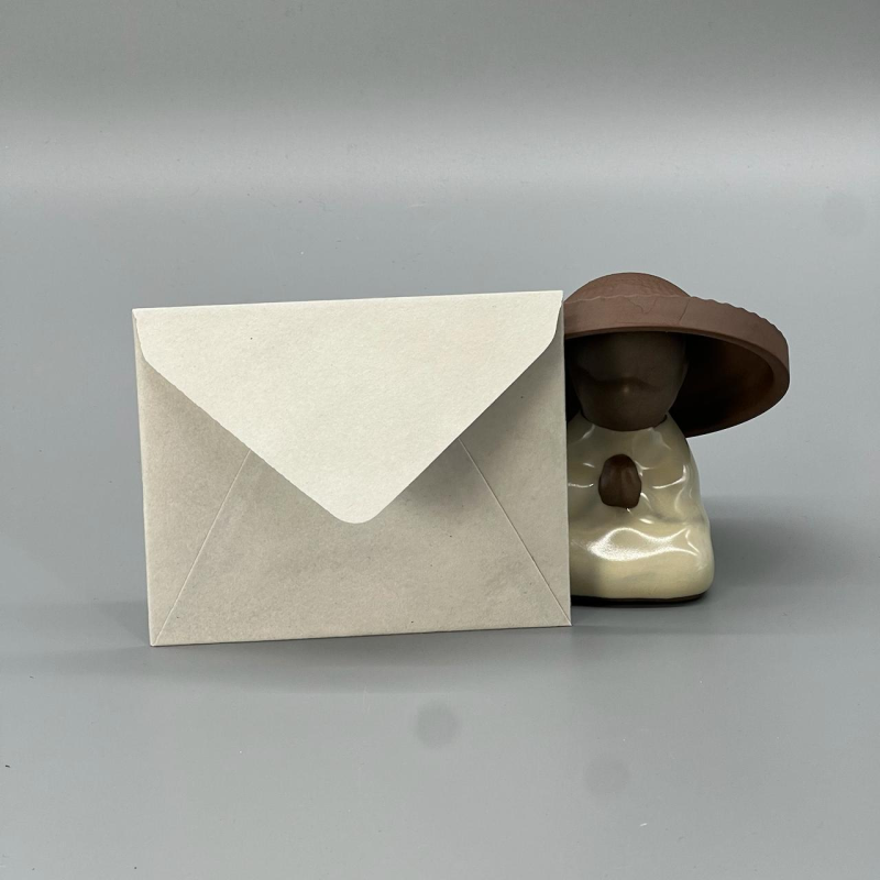 Конверт розміру С5 з оксамитового паперу Платина (світло сірий)