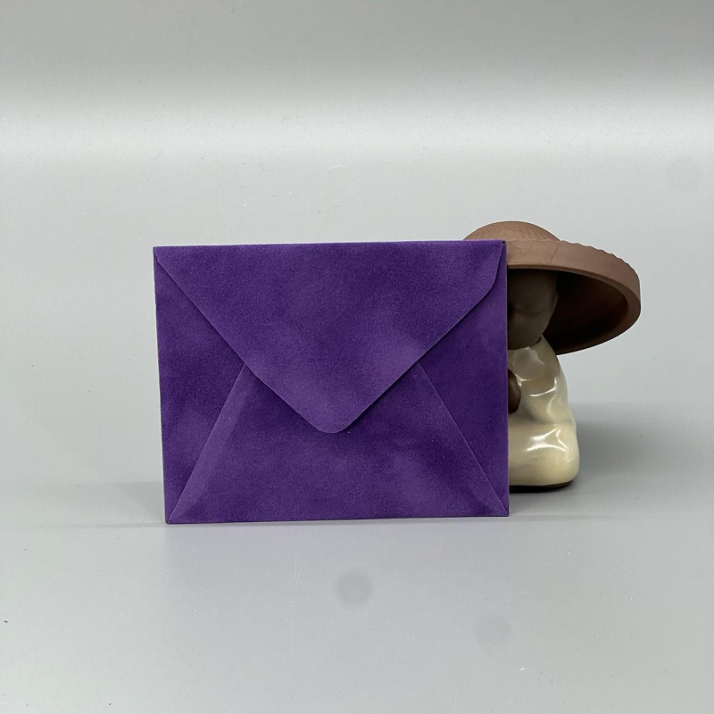 Конверт розміру С5 з оксамитового паперу Фіолетовий